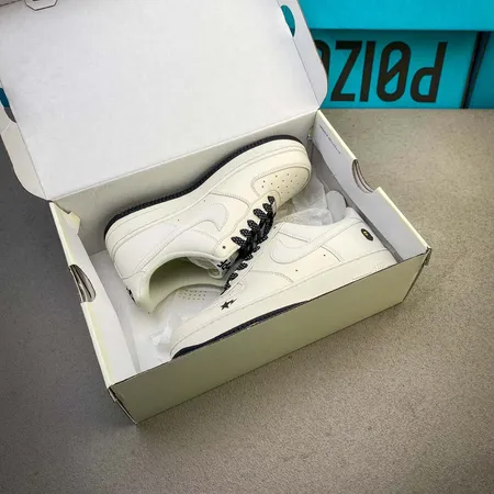 ナイキ カジュアルシューズ