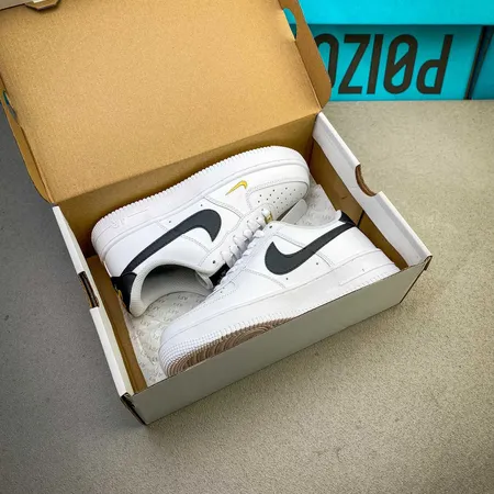 ナイキ カジュアルシューズ