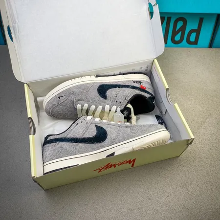 ナイキ カジュアルシューズ