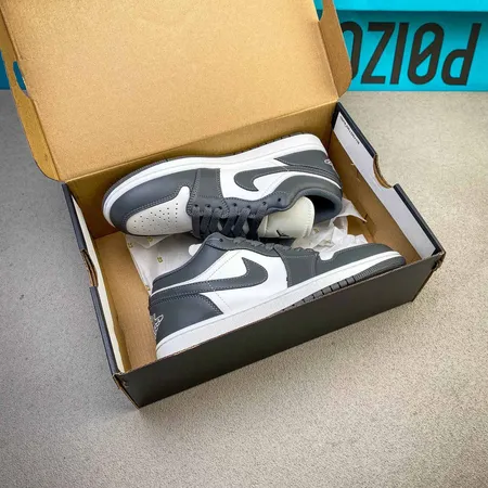 ナイキ カジュアルシューズ