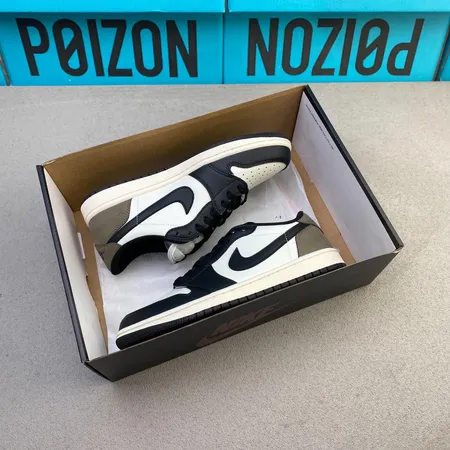 ナイキ カジュアルシューズ