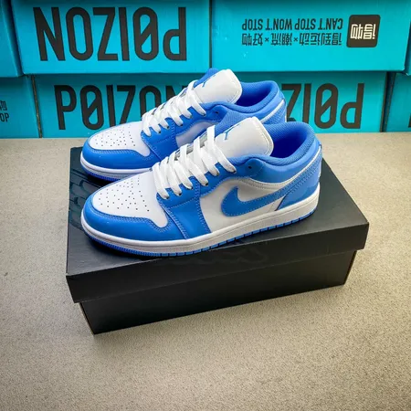 ナイキ カジュアルシューズ