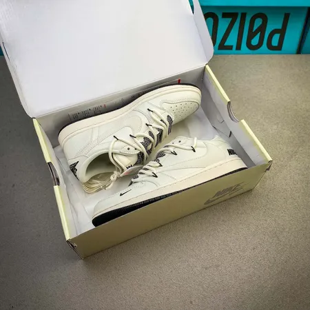 ナイキ カジュアルシューズ