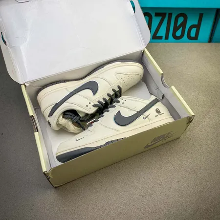 ナイキ カジュアルシューズ