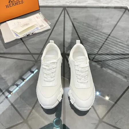 エルメス スニーカー