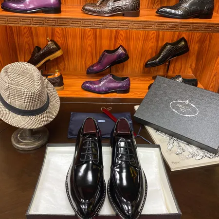 プラダ ビジネスシューズ