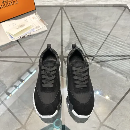 エルメス スニーカー