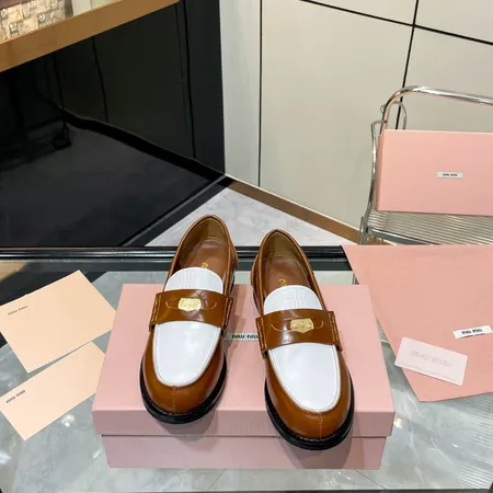 ミュウミュウ ビジネスシューズ