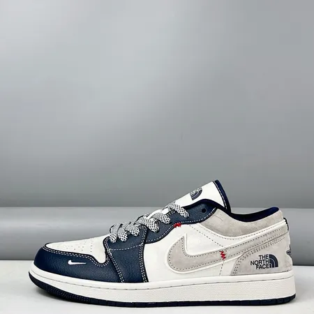 ナイキ カジュアルシューズ