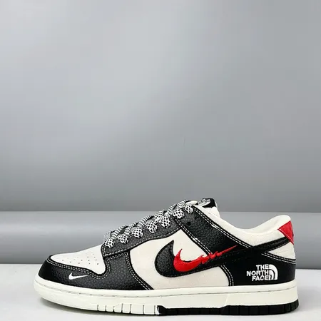 ナイキ カジュアルシューズ