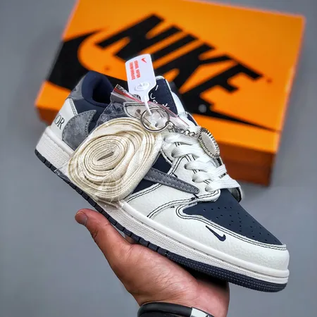 ナイキ カジュアルシューズ