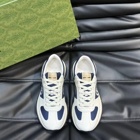 グッチ カジュアルシューズ