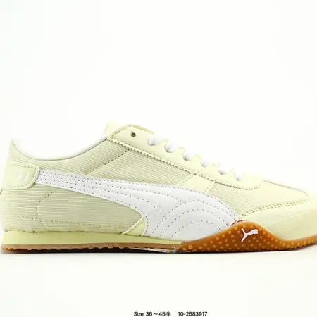 プーマ スニーカー