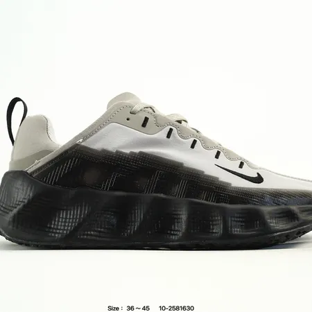 ナイキ スニーカー