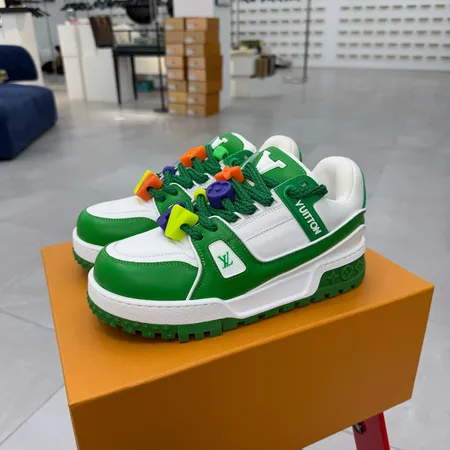 ルイヴィトン カジュアルシューズ