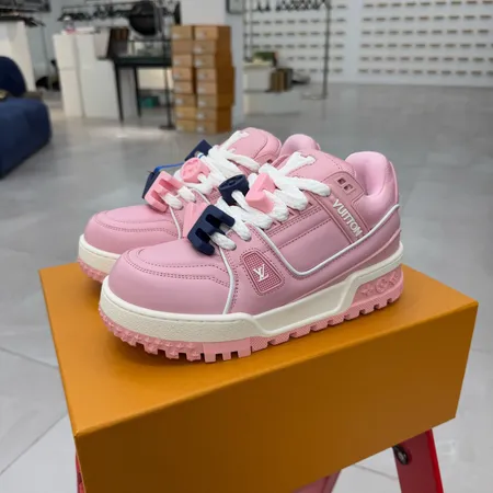 ルイヴィトン カジュアルシューズ