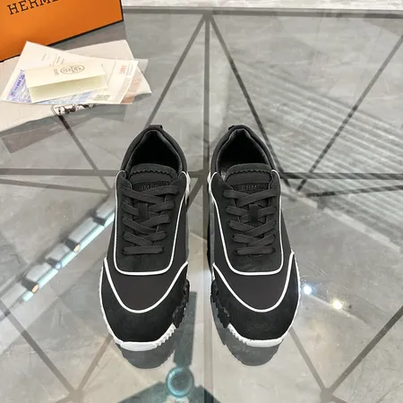 エルメス スニーカー