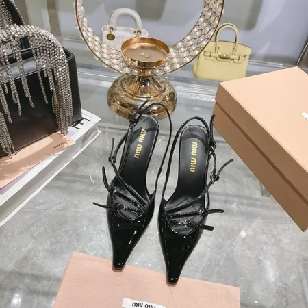 ミュウミュウ サンダル