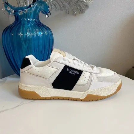 ヴァレンティノ カジュアルシューズ