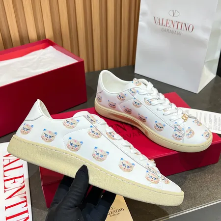 ヴァレンティノ カジュアルシューズ