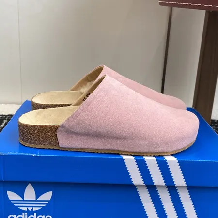 アディダス スリッパ
