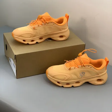 ロエベ スニーカー