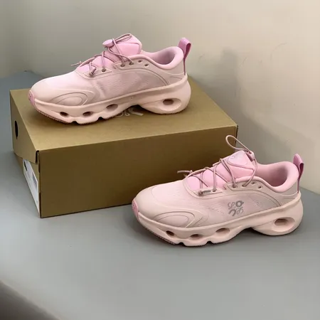 ロエベ スニーカー