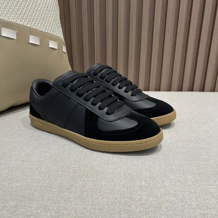 ディオール カジュアルシューズ