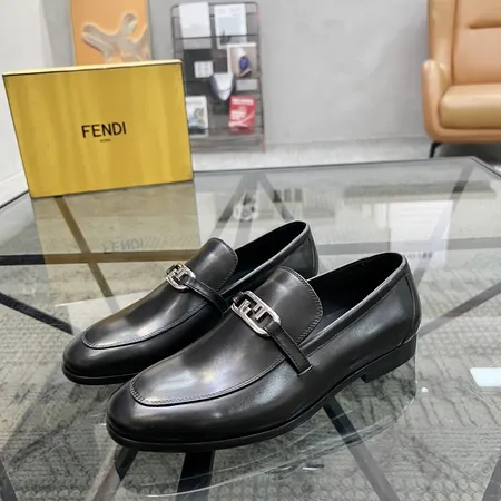 フェンディ ビジネスシューズ