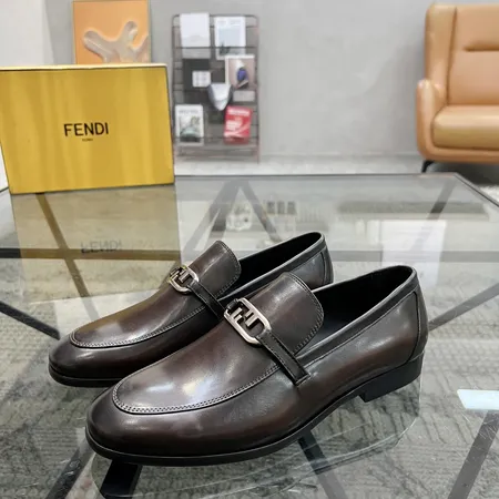 フェンディ ビジネスシューズ