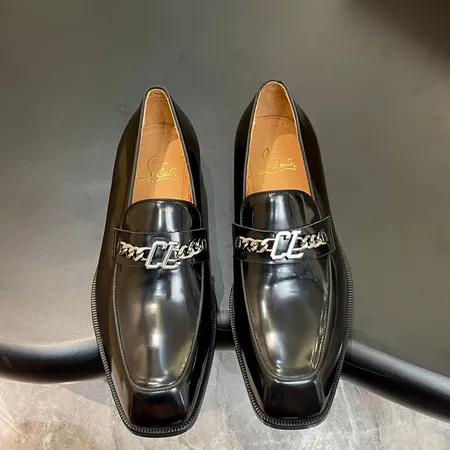 クリスチャン・ルブタン ビジネスシューズ