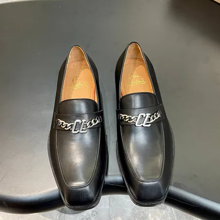 クリスチャン・ルブタン ビジネスシューズ