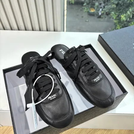 プラダ スリッパ