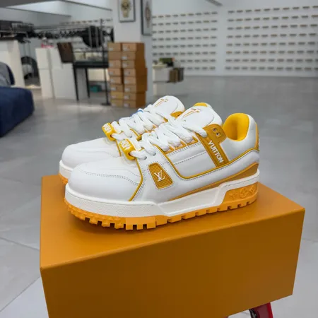 ルイヴィトン カジュアルシューズ