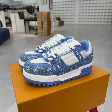 ルイヴィトン カジュアルシューズ