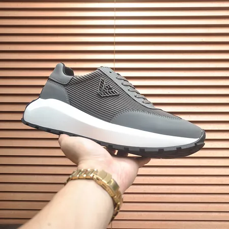 アルマーニ スニーカー