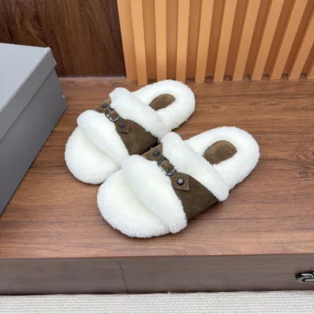 バレンシアガ スリッパ