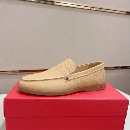 ヴァレンティノ カジュアルシューズ