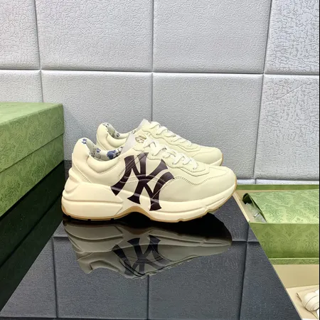 グッチ スニーカー