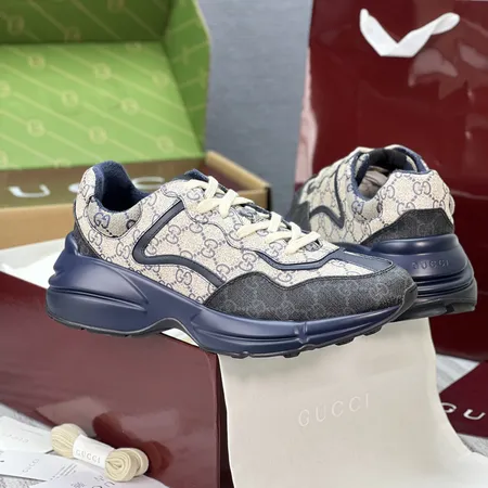 グッチ スニーカー