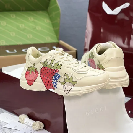 グッチ スニーカー