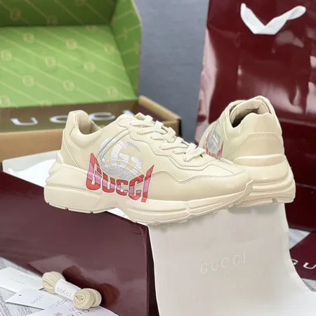 グッチ スニーカー