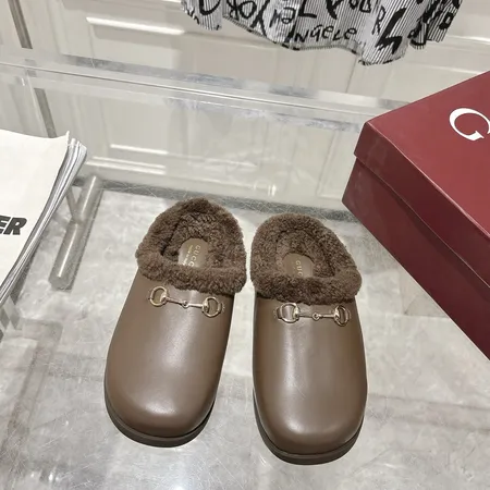 グッチ スリッパ