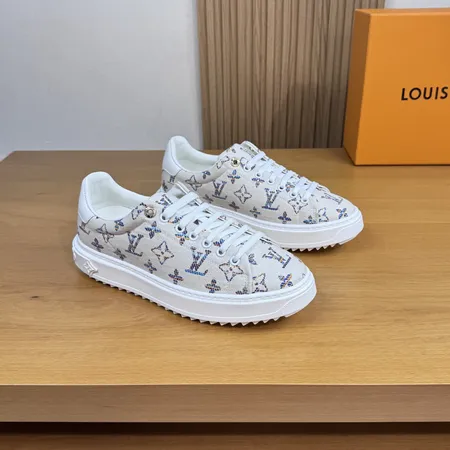 ルイヴィトン カジュアルシューズ