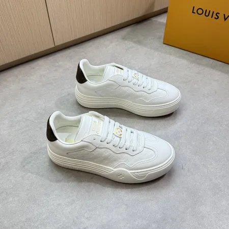 ルイヴィトン カジュアルシューズ