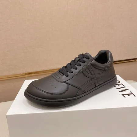 ロエベ カジュアルシューズ