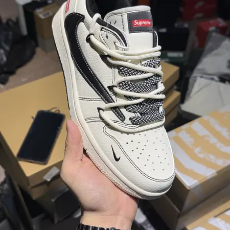 ナイキ カジュアルシューズ