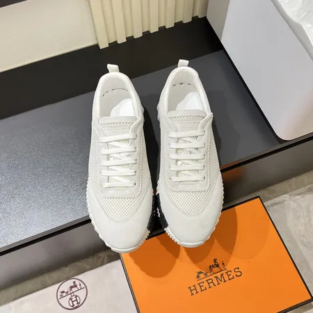 エルメス スニーカー