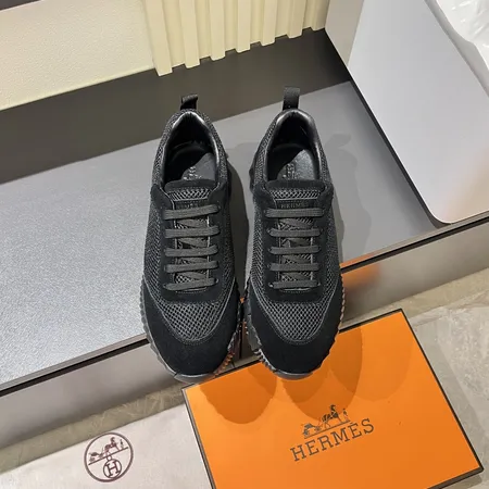 エルメス スニーカー