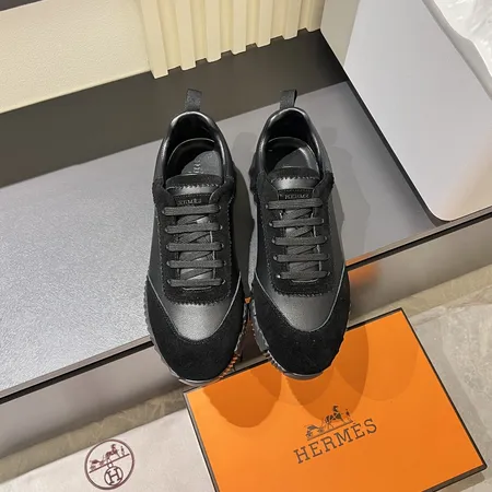 エルメス スニーカー